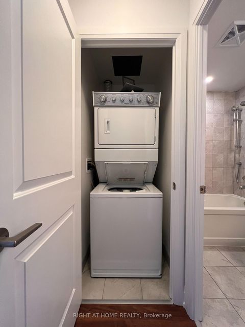 Photo 19 at 319 - 2800 Keele Street, CFB, Toronto