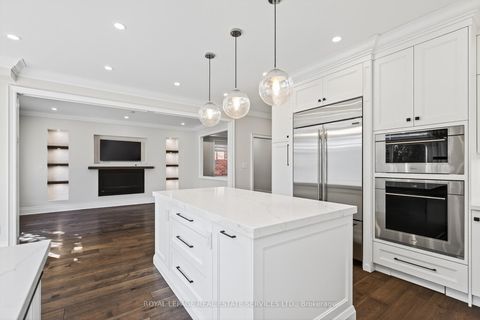 Photo 12 at 2240 PINE GLEN Road, WM Westmount, Oakville