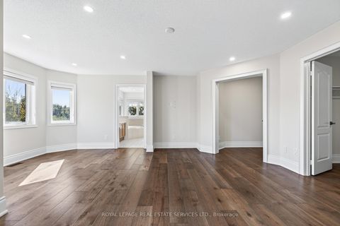 Photo 25 at 2240 PINE GLEN Road, WM Westmount, Oakville