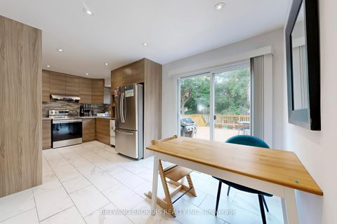 Photo 17 at 78 Colleen Street, Yorkhill, Vaughan