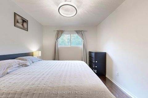 Photo 35 at 78 Colleen Street, Yorkhill, Vaughan