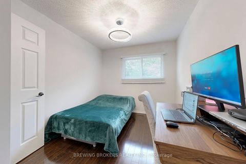 Photo 38 at 78 Colleen Street, Yorkhill, Vaughan