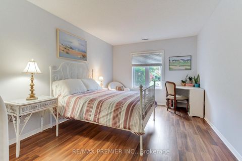 Photo 17 at 110 - 32 Church Street, Schomberg, King