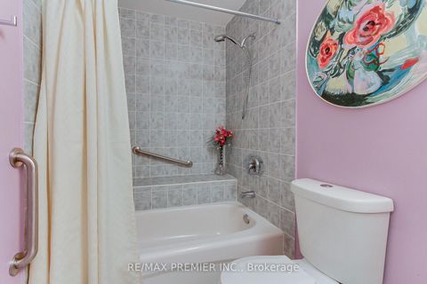 Photo 21 at 110 - 32 Church Street, Schomberg, King