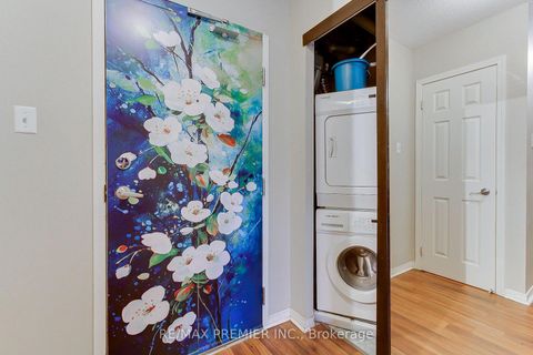 Photo 22 at 110 - 32 Church Street, Schomberg, King Photo 22 at 110 - 32 Church Street, Schomberg, King