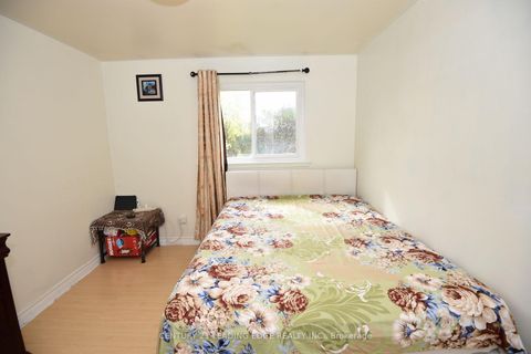 Photo 35 at 35 Horseley Hill Drive, Malvern, Toronto