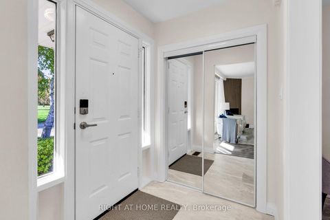 Photo 2 at 47 Dormington Drive, Woburn, Toronto