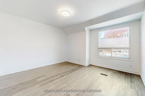Photo 10 at 1474 Dufferin Street, Junction, Toronto