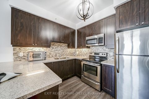 Photo 14 at 706 - 12 Woodstream Boulevard, Vaughan Grove, Vaughan