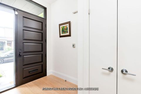 Photo 3 at 49 Brookfield Street, Bellwoods, Toronto