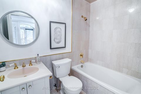 Photo 34 at 202B - 2 Doncliffe Place, York Mills, Toronto