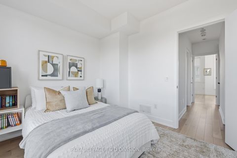 Photo 18 at 56 Perth Avenue, Dufferin Grove, Toronto