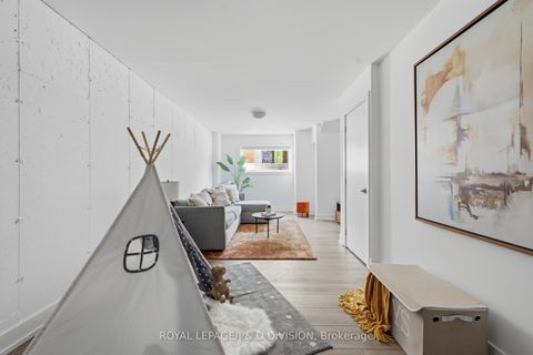 Photo 27 at 56 Perth Avenue, Dufferin Grove, Toronto