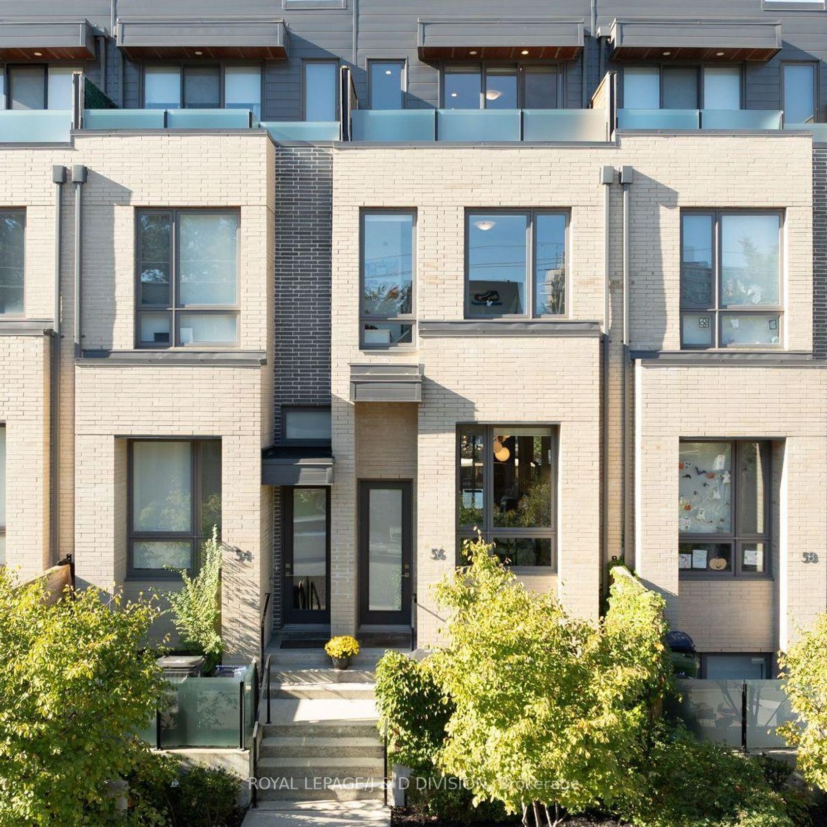 56 Perth Avenue, Dufferin Grove, Toronto 