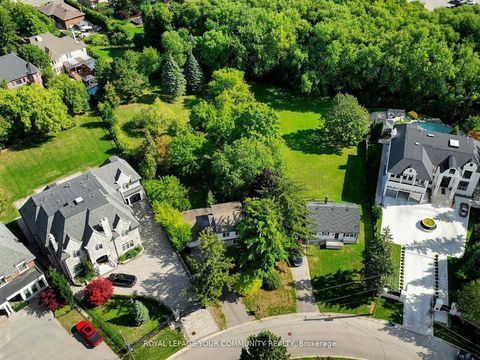 Photo 1 at 29 Boyle Drive, South Richvale, Richmond Hill