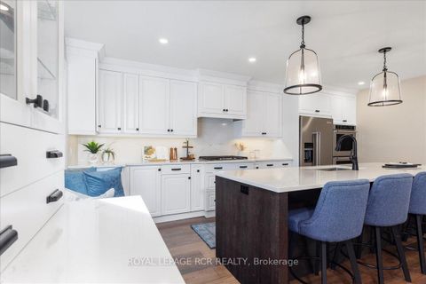 Photo 8 at 448 Dover Crescent, London, Newmarket Photo 8 at 448 Dover Crescent, London, Newmarket