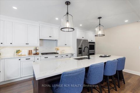 Photo 9 at 448 Dover Crescent, London, Newmarket Photo 9 at 448 Dover Crescent, London, Newmarket