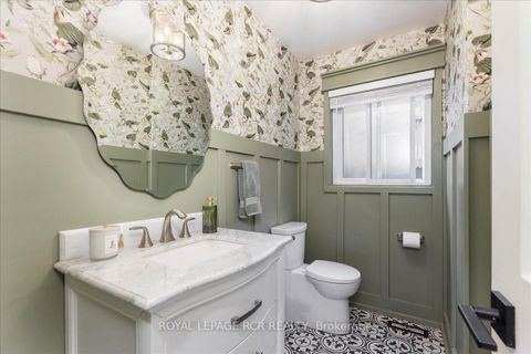 Photo 14 at 448 Dover Crescent, London, Newmarket Photo 14 at 448 Dover Crescent, London, Newmarket