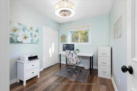 Photo 18 at 448 Dover Crescent, London, Newmarket