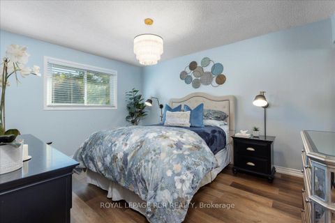 Photo 19 at 448 Dover Crescent, London, Newmarket