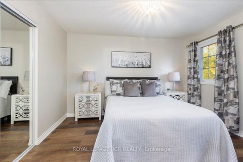 Photo 22 at 448 Dover Crescent, London, Newmarket