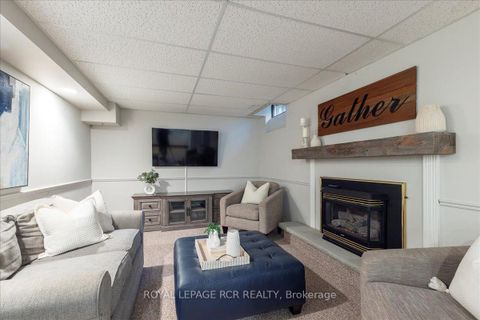 Photo 23 at 448 Dover Crescent, London, Newmarket