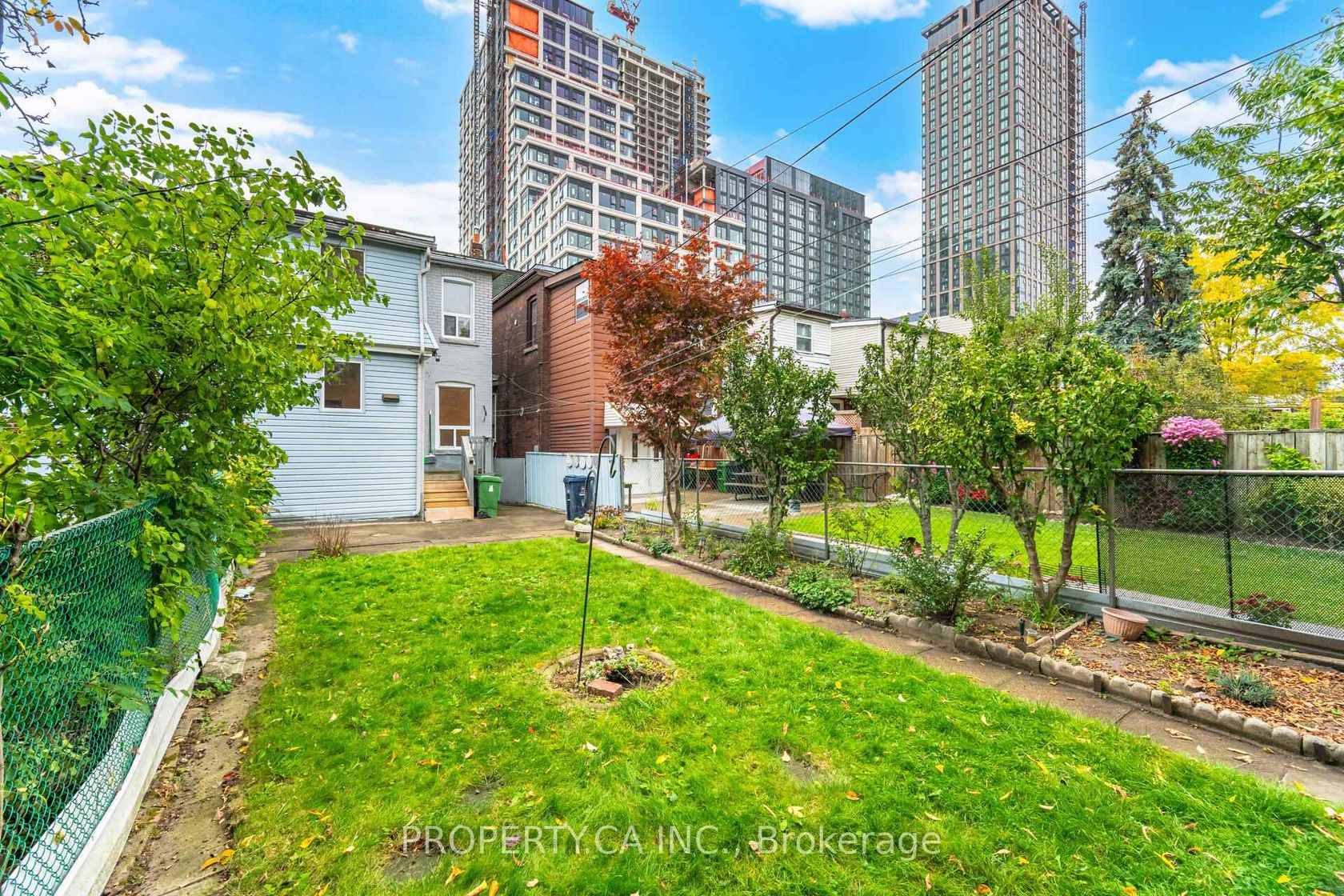 Photo 18 at 957 Dufferin Street, Dufferin Grove, Toronto Photo 18 at 957 Dufferin Street, Dufferin Grove, Toronto