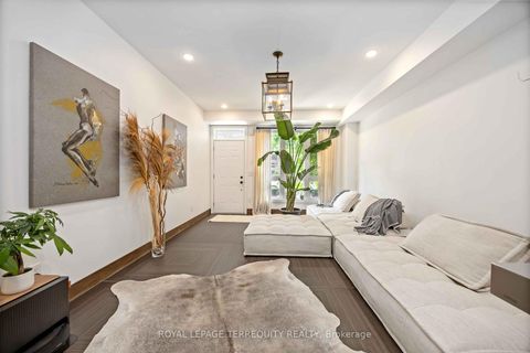 Photo 2 at 30 - 3 Elsie Lane, Junction, Toronto