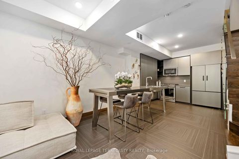 Photo 4 at 30 - 3 Elsie Lane, Junction, Toronto