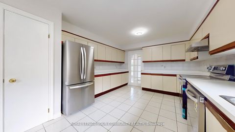 Photo 10 at 731 Glencairn Avenue, Lawrence, Toronto