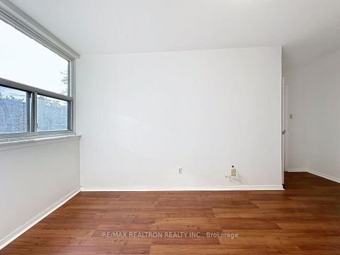 Photo 11 at 9 - 368 Driftwood Avenue, Black Creek, Toronto Photo 11 at 9 - 368 Driftwood Avenue, Black Creek, Toronto