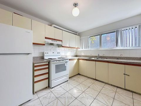 Photo 21 at 9 - 368 Driftwood Avenue, Black Creek, Toronto