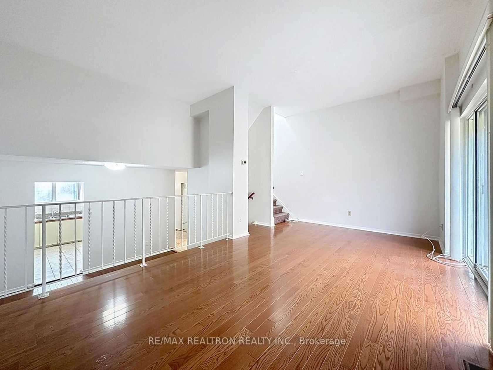 Photo 5 at 9 - 368 Driftwood Avenue, Black Creek, Toronto Photo 5 at 9 - 368 Driftwood Avenue, Black Creek, Toronto
