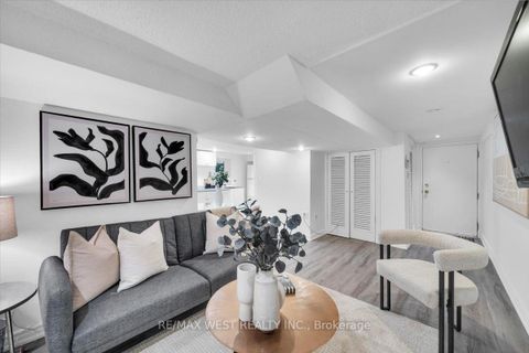 Photo 20 at 176 Sixth Street, New Toronto, Toronto