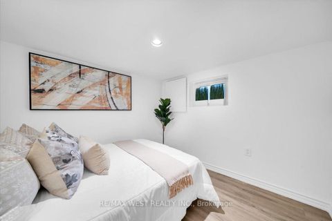 Photo 27 at 176 Sixth Street, New Toronto, Toronto