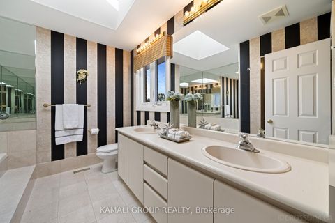 Photo 24 at 287 Dunview Avenue, Willowdale East, Toronto