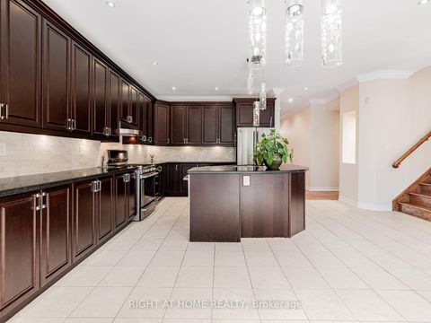 Photo 9 at 67 Timna Crescent, Patterson, Vaughan