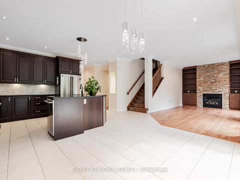 Photo 14 at 67 Timna Crescent, Patterson, Vaughan