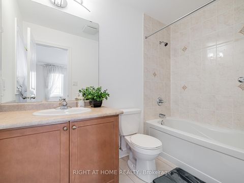 Photo 17 at 67 Timna Crescent, Patterson, Vaughan