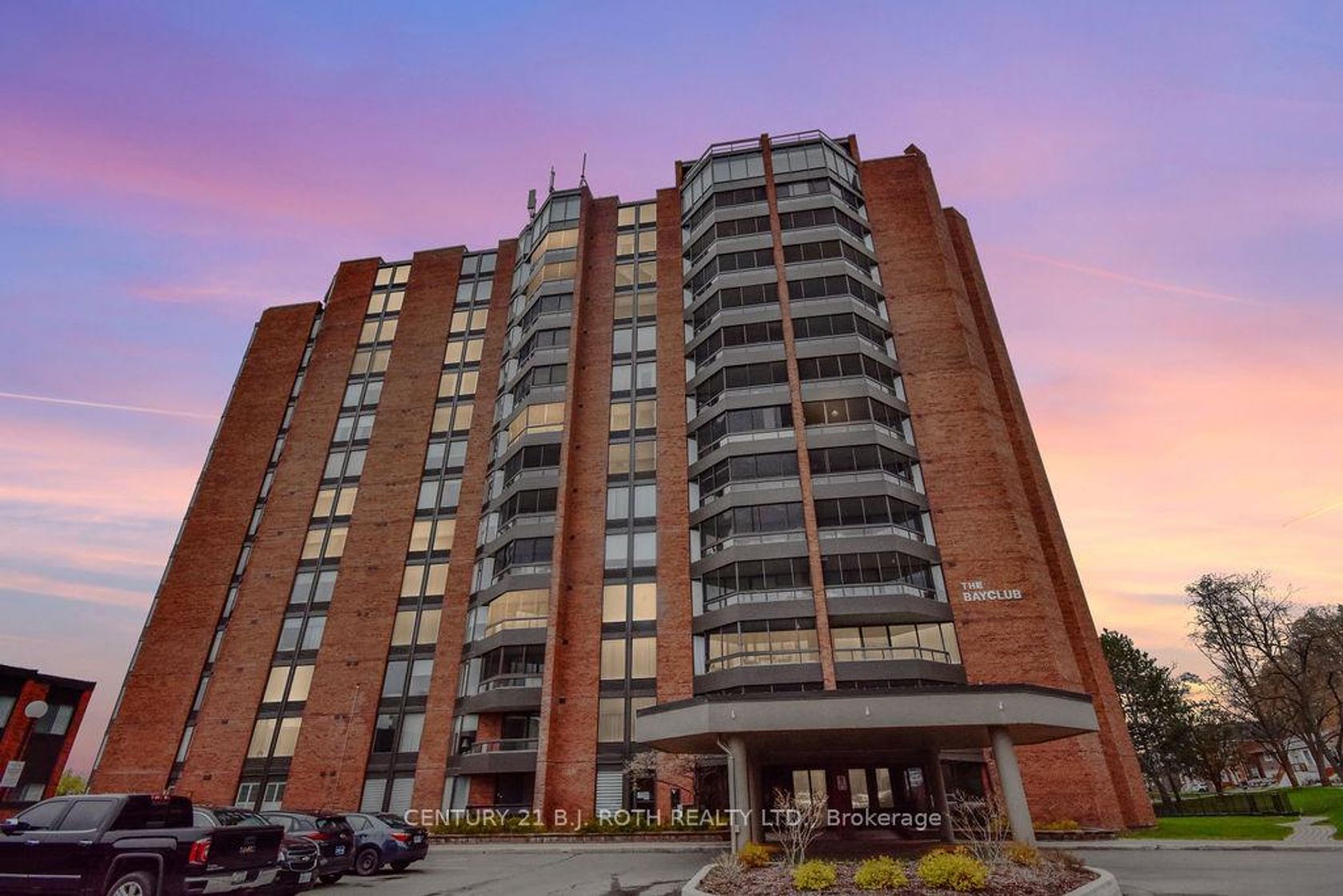 405 - 181 Collier Street, North Shore, Barrie photo 4