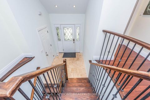 Photo 6 at 11 Ottaway Avenue, Wellington, Barrie