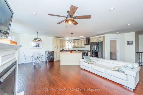 Photo 8 at 11 Ottaway Avenue, Wellington, Barrie