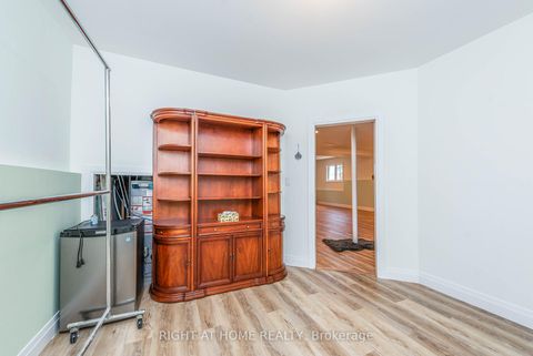 Photo 43 at 11 Ottaway Avenue, Wellington, Barrie