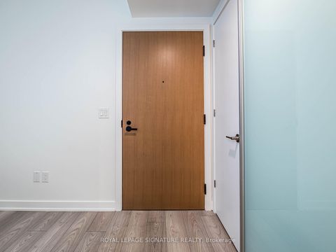 Photo 7 at 525 - 8 Tippett Road, Clanton Park, Toronto