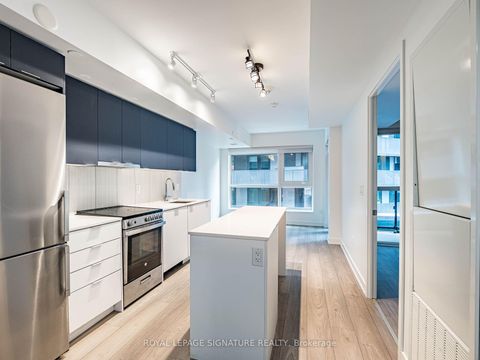 Photo 13 at 525 - 8 Tippett Road, Clanton Park, Toronto