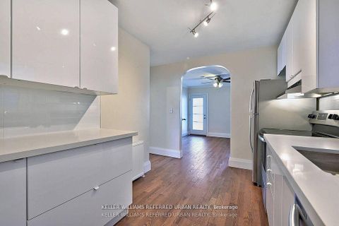 Photo 7 at 64 Hilldale Road, Smythe, Toronto
