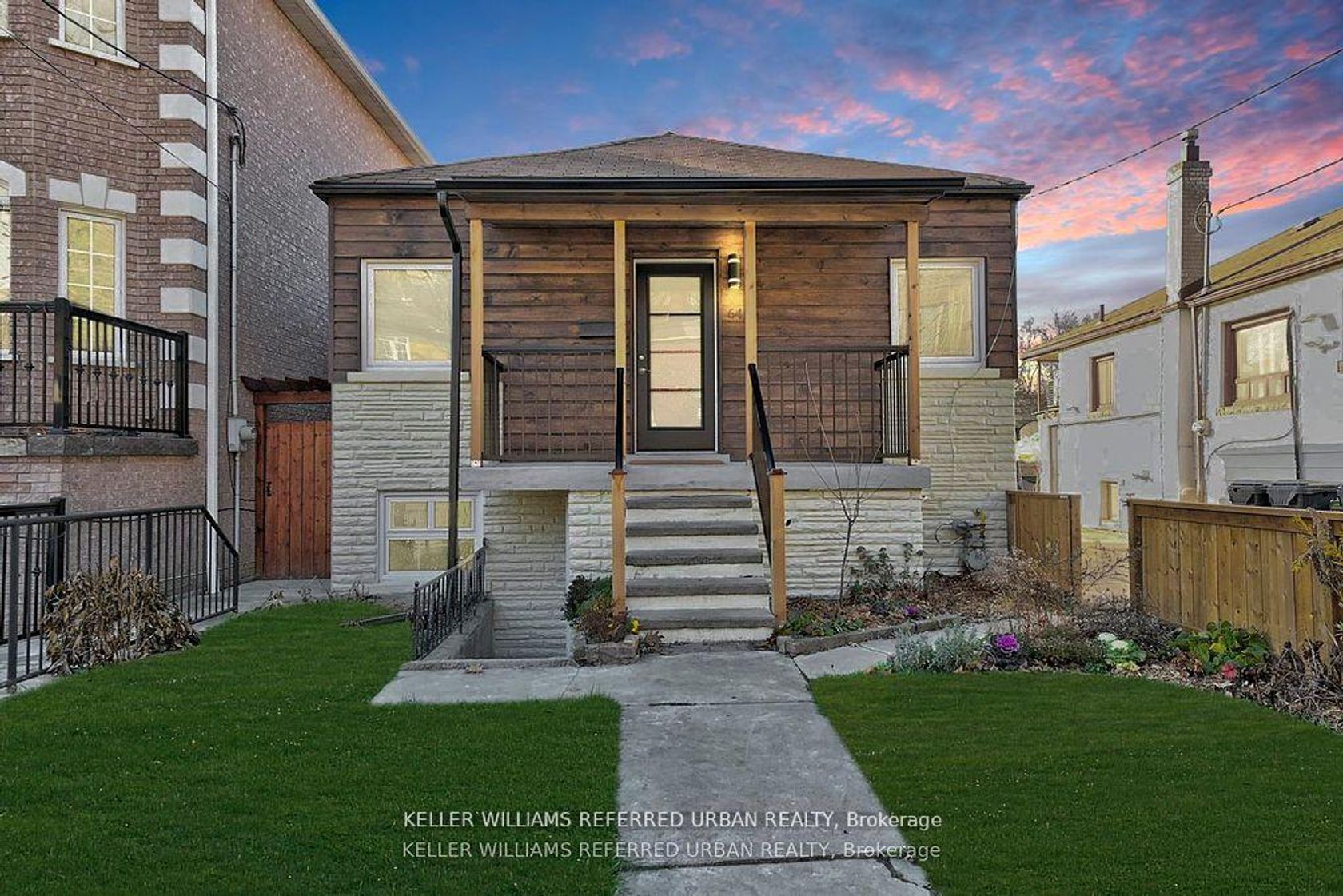 64 Hilldale Road, Smythe, Toronto photo number 2