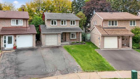 Photo 1 at 44 Hood Crescent, Steeles, Toronto Photo 1 at 44 Hood Crescent, Steeles, Toronto