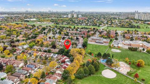 Photo 3 at 44 Hood Crescent, Steeles, Toronto Photo 3 at 44 Hood Crescent, Steeles, Toronto