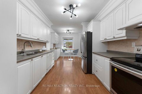 Photo 14 at 44 Hood Crescent, Steeles, Toronto Photo 14 at 44 Hood Crescent, Steeles, Toronto